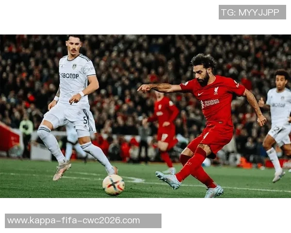 足球中路进攻战术解析及其在现代比赛中的应用与发展趋势探讨